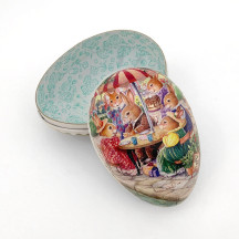3-1/2" Holly Pond Hill Bunny Cafe Easter Egg Container ~ Germany